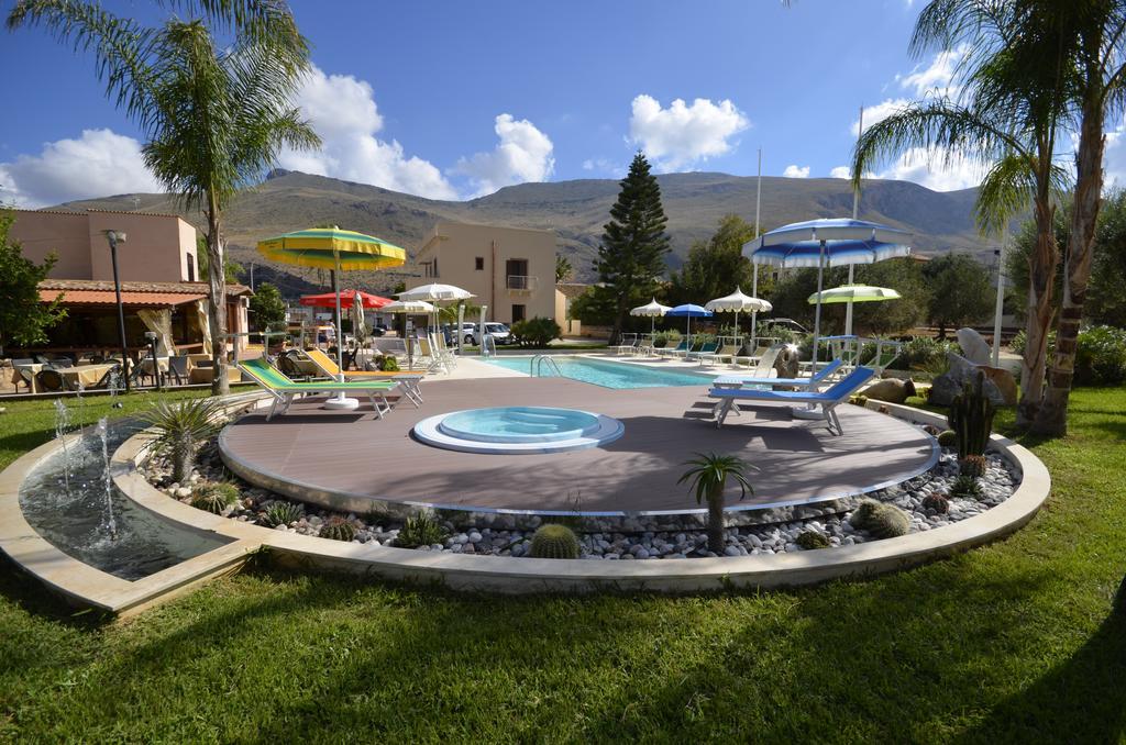 קסטלוצו Hotel Oasi Da Paolo מראה חיצוני תמונה